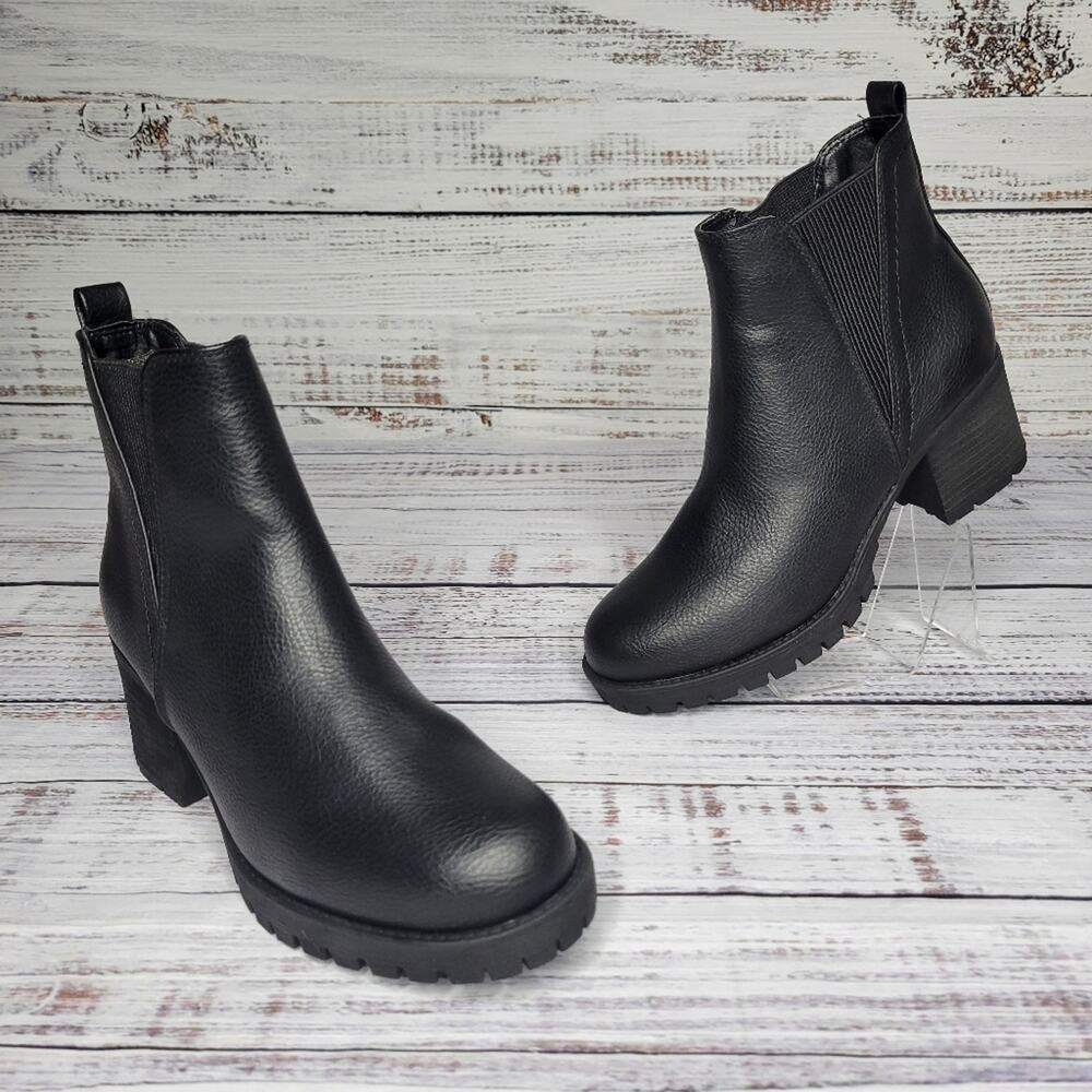 Mia Jody Black Chelsea Boots Stacked Chunky Heel Lug Sole